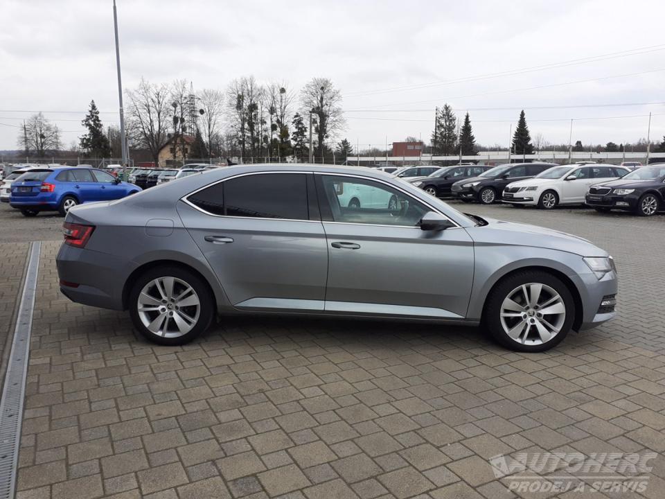 Škoda Superb III 2.0 TDi DSG ČR