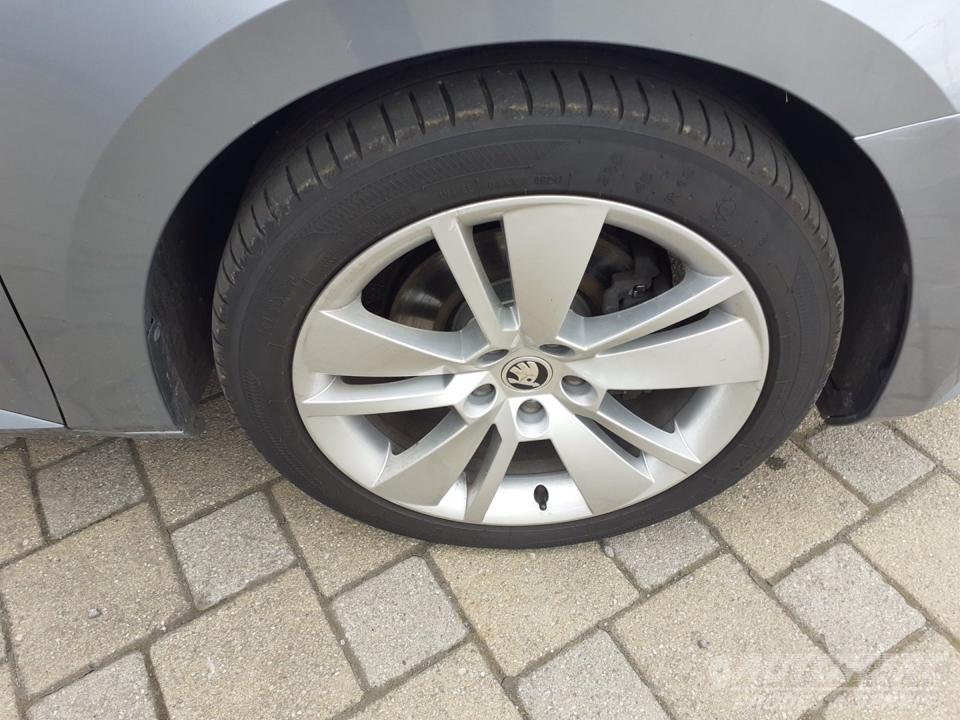 Škoda Superb III 2.0 TDi DSG ČR