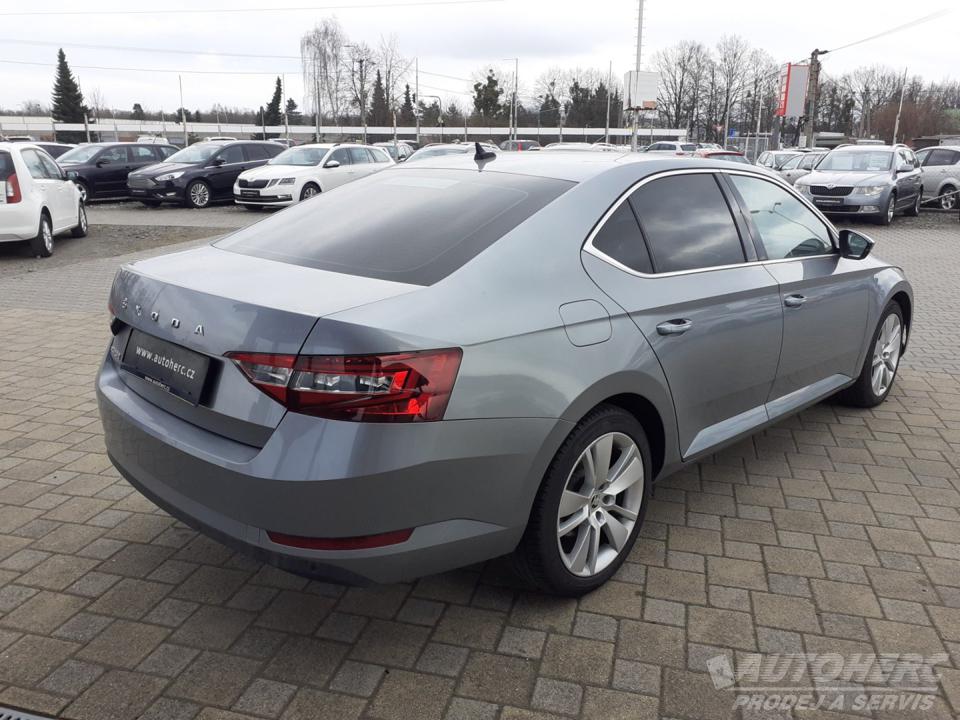 Škoda Superb III 2.0 TDi DSG ČR