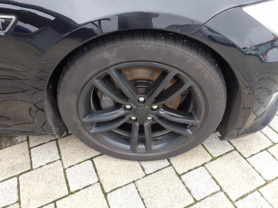 Tesla Model S 90D 4x4 385 kW