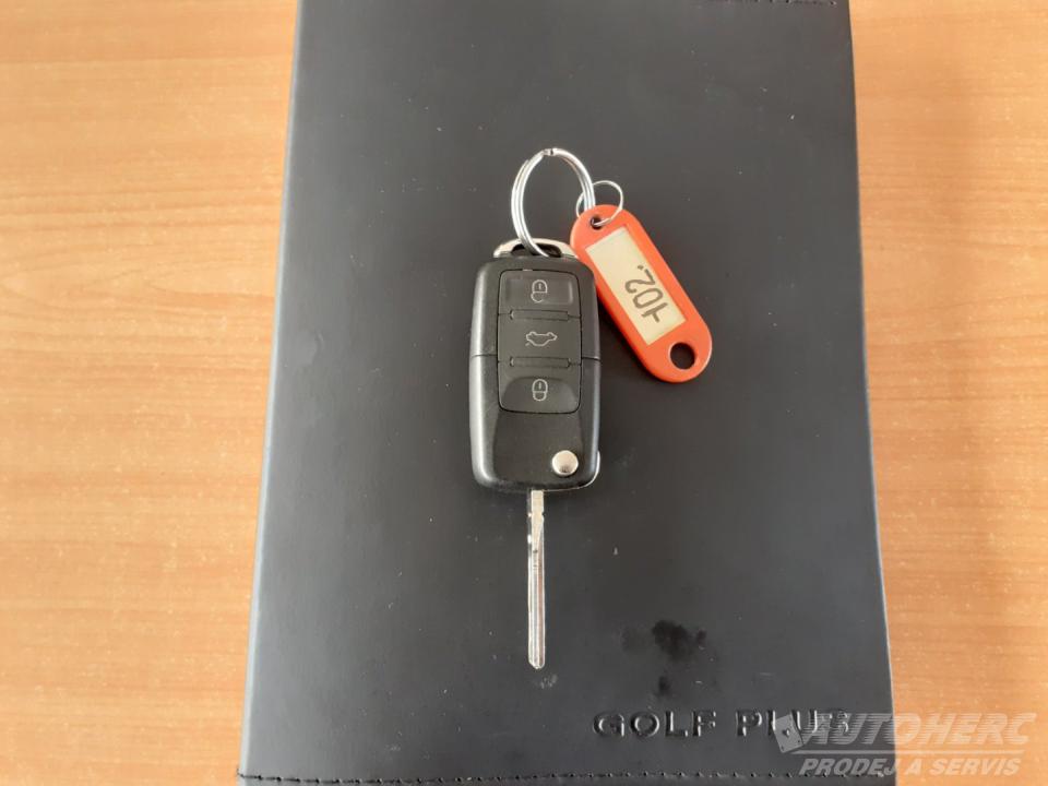 Volkswagen Golf Plus 1.6 i 75 Kw