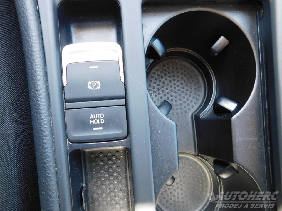 Volkswagen Golf VII KOMBI 2.0 TDI