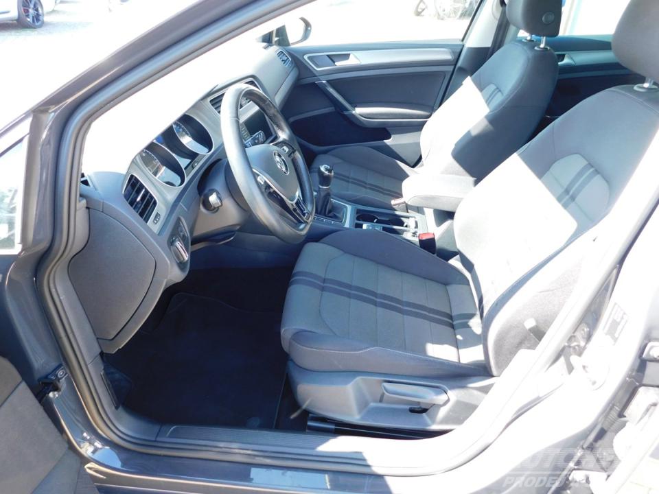 Volkswagen Golf VII KOMBI 2.0 TDI