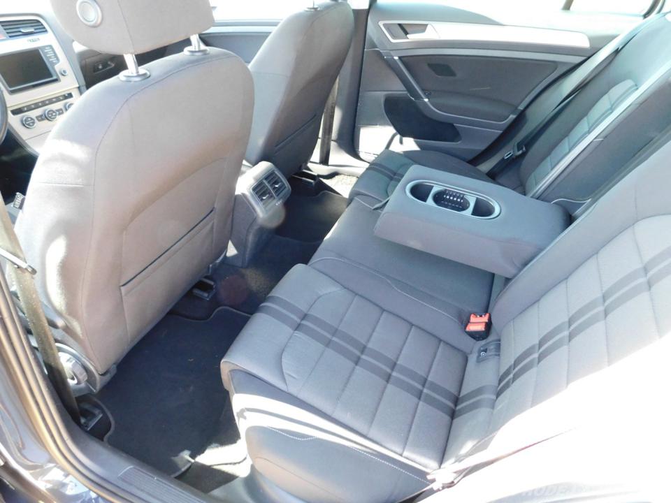 Volkswagen Golf VII KOMBI 2.0 TDI