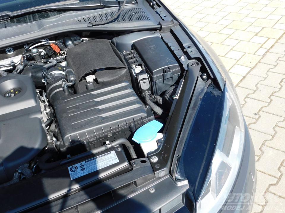 Volkswagen Golf VII KOMBI 2.0 TDI