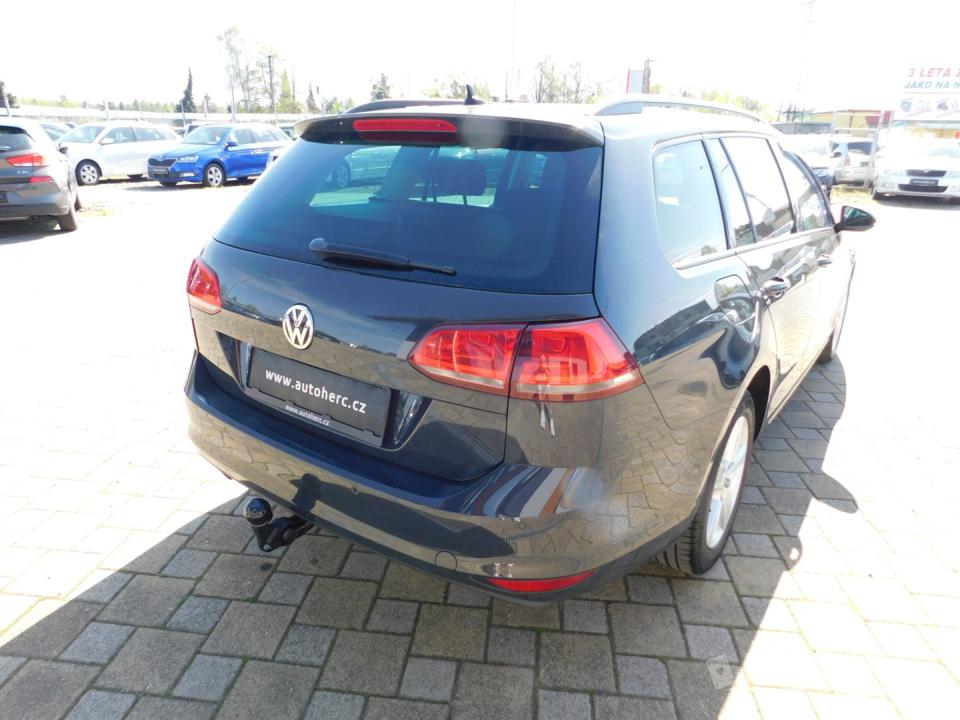 Volkswagen Golf VII KOMBI 2.0 TDI