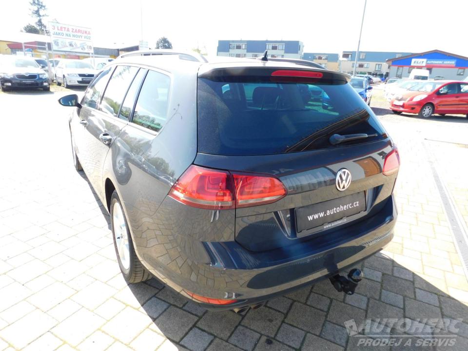 Volkswagen Golf VII KOMBI 2.0 TDI