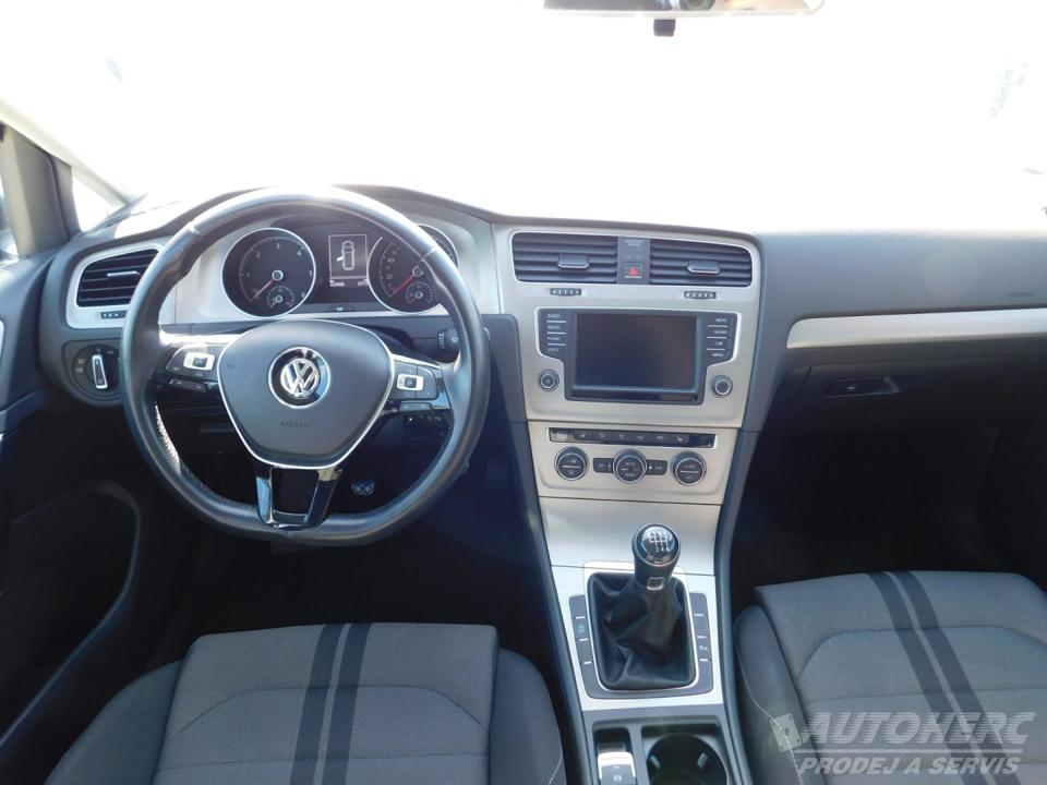 Volkswagen Golf VII KOMBI 2.0 TDI