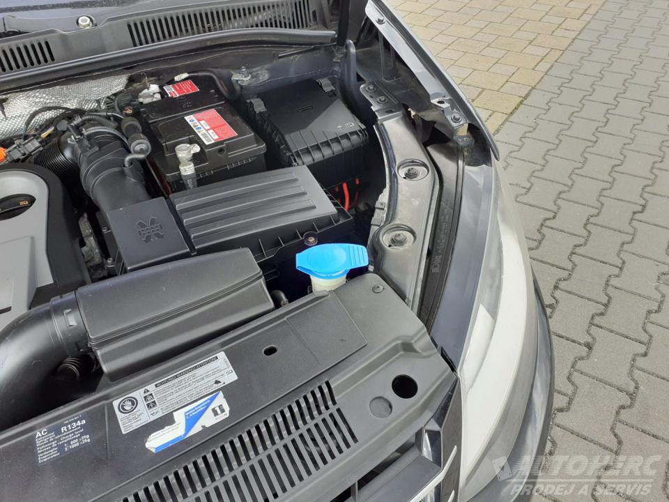Volkswagen Sharan 2.0 TDi TREND