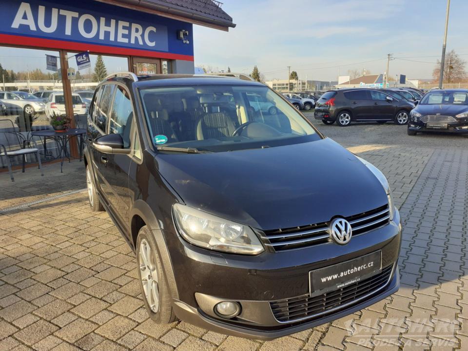 Volkswagen Touran 2.0 TDi CROSS