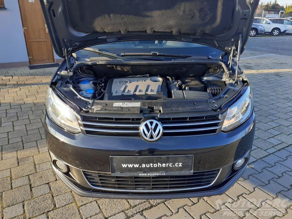 Volkswagen Touran 2.0 TDi CROSS