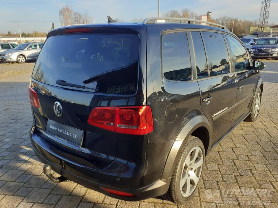 Volkswagen Touran 2.0 TDi CROSS