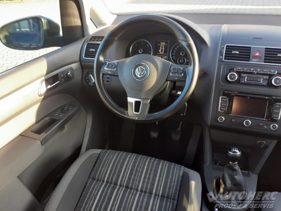 Volkswagen Touran 2.0 TDi CROSS