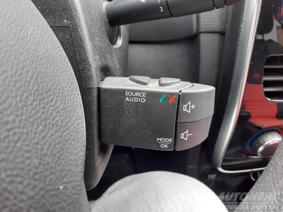 Renault Clio 1.2 16 V  1. MAJ.ČR