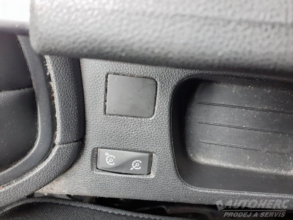 Renault Clio 1.2 16 V  1. MAJ.ČR