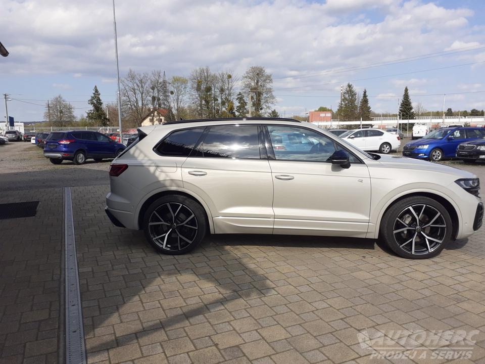 Volkswagen Touareg 3.0 V 6 TDi R-Line