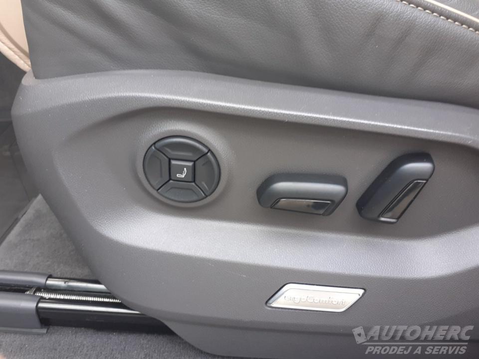 Volkswagen Touareg 3.0 V 6 TDi R-Line