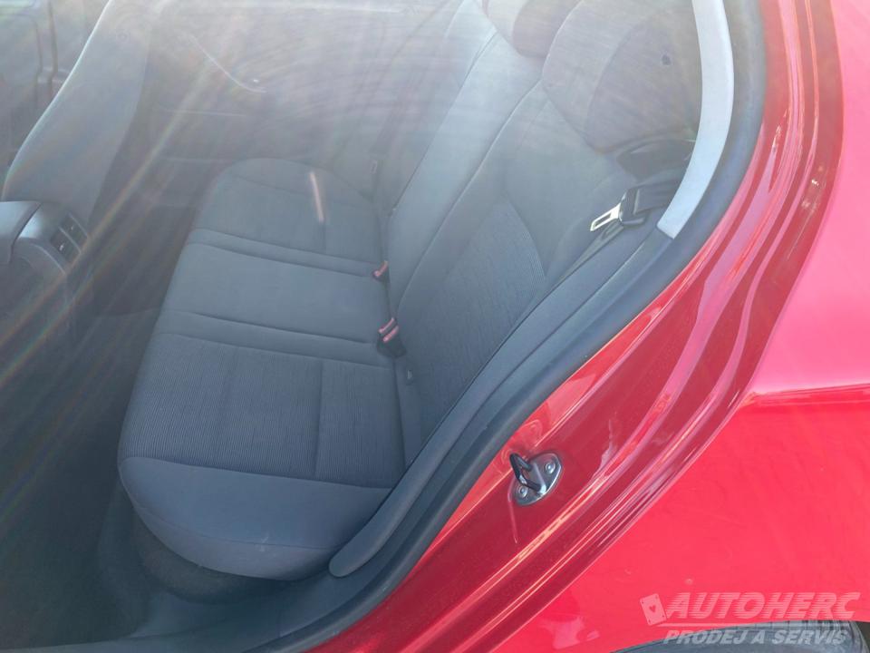 Volkswagen Golf 1.6