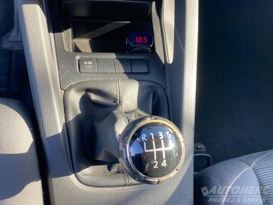 Volkswagen Golf 1.6