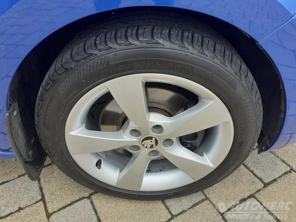 Škoda Rapid 1.2 TSi ELEGANCE