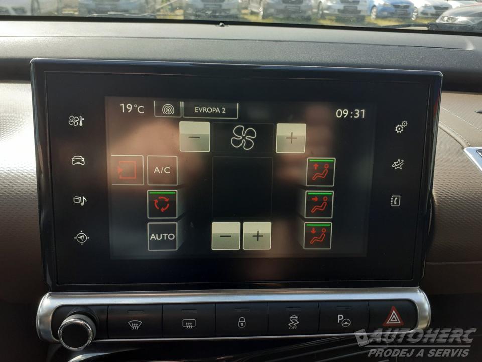 Citroën C4 Cactus 1.2 PT  KAMERA  ČR