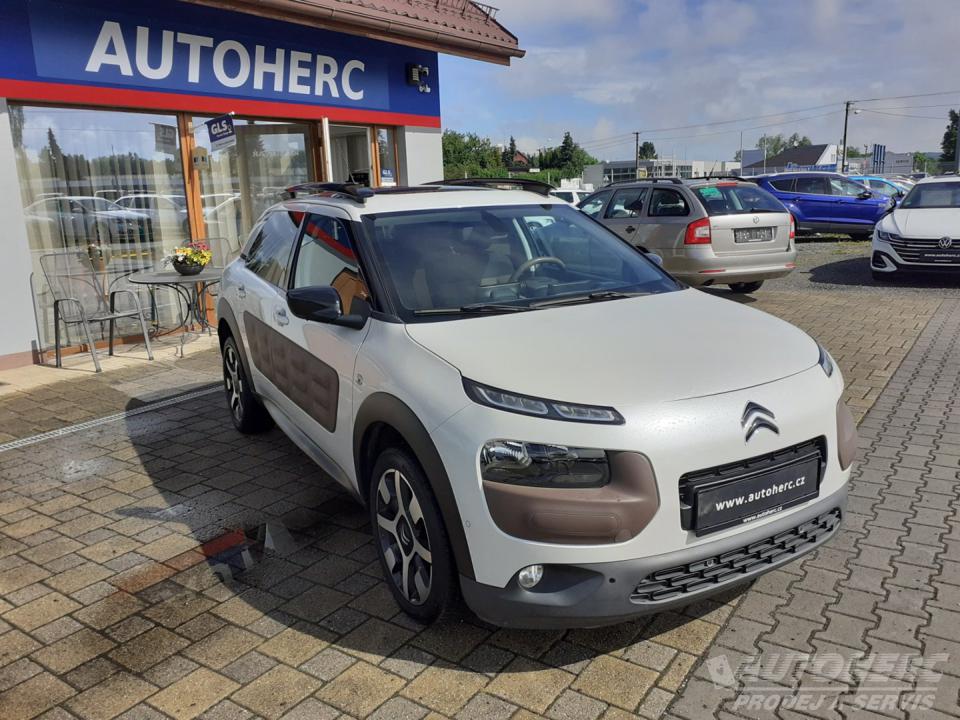 Citroën C4 Cactus 1.2 PT  KAMERA  ČR