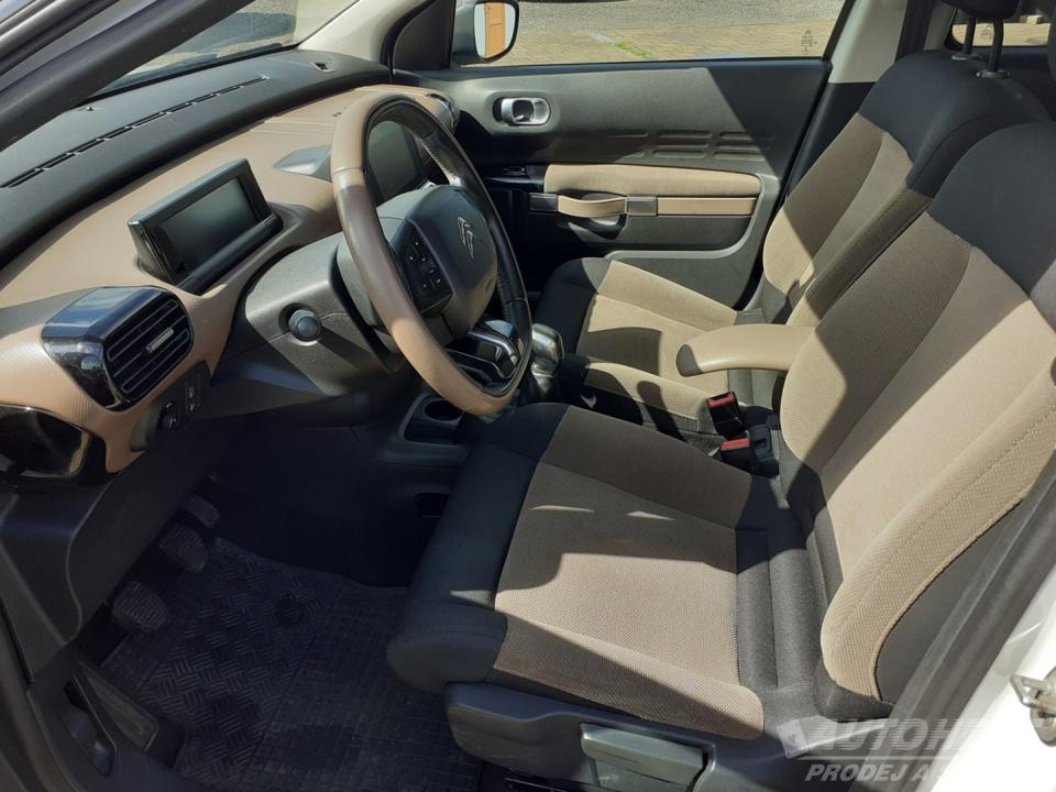 Citroën C4 Cactus 1.2 PT  KAMERA  ČR