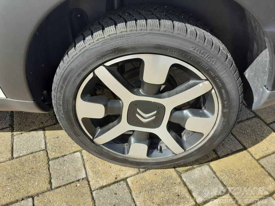Citroën C4 Cactus 1.2 PT  KAMERA  ČR