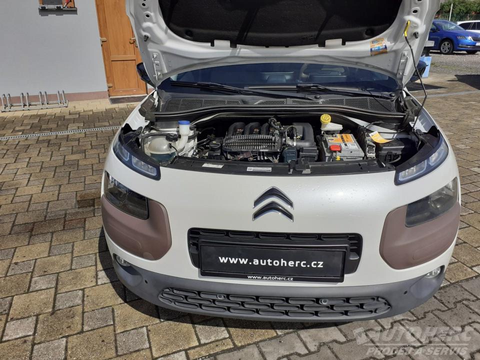 Citroën C4 Cactus 1.2 PT  KAMERA  ČR