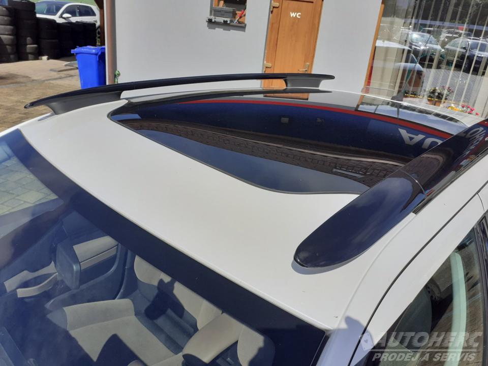 Citroën C4 Cactus 1.2 PT  KAMERA  ČR