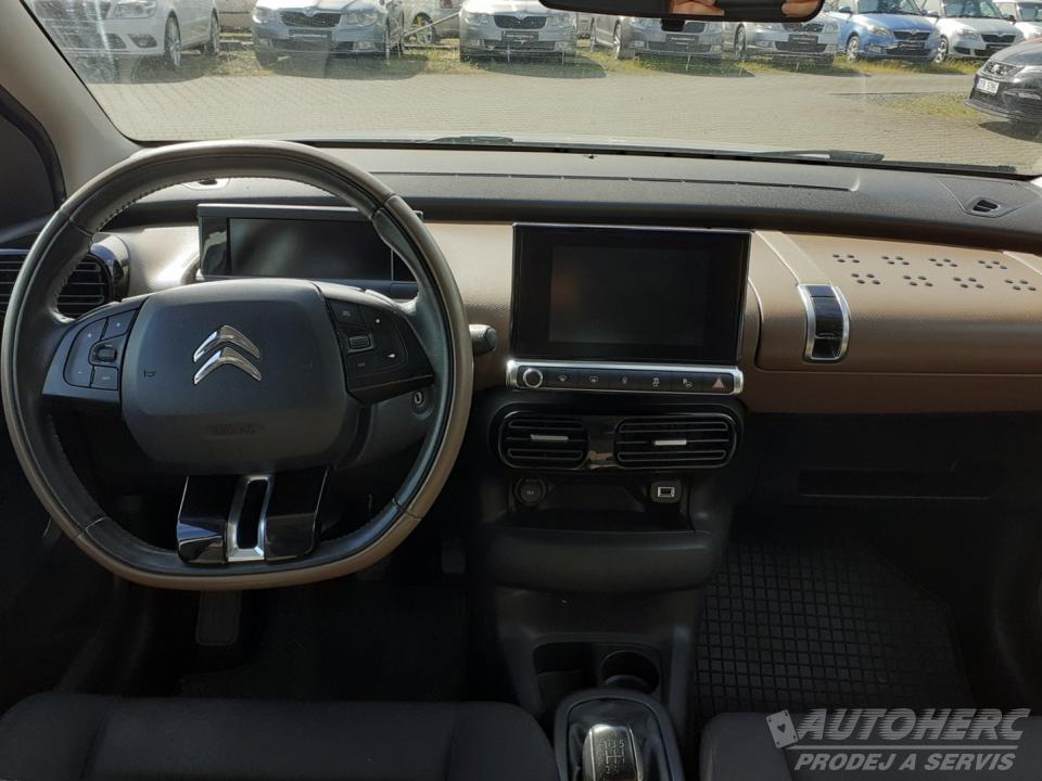 Citroën C4 Cactus 1.2 PT  KAMERA  ČR