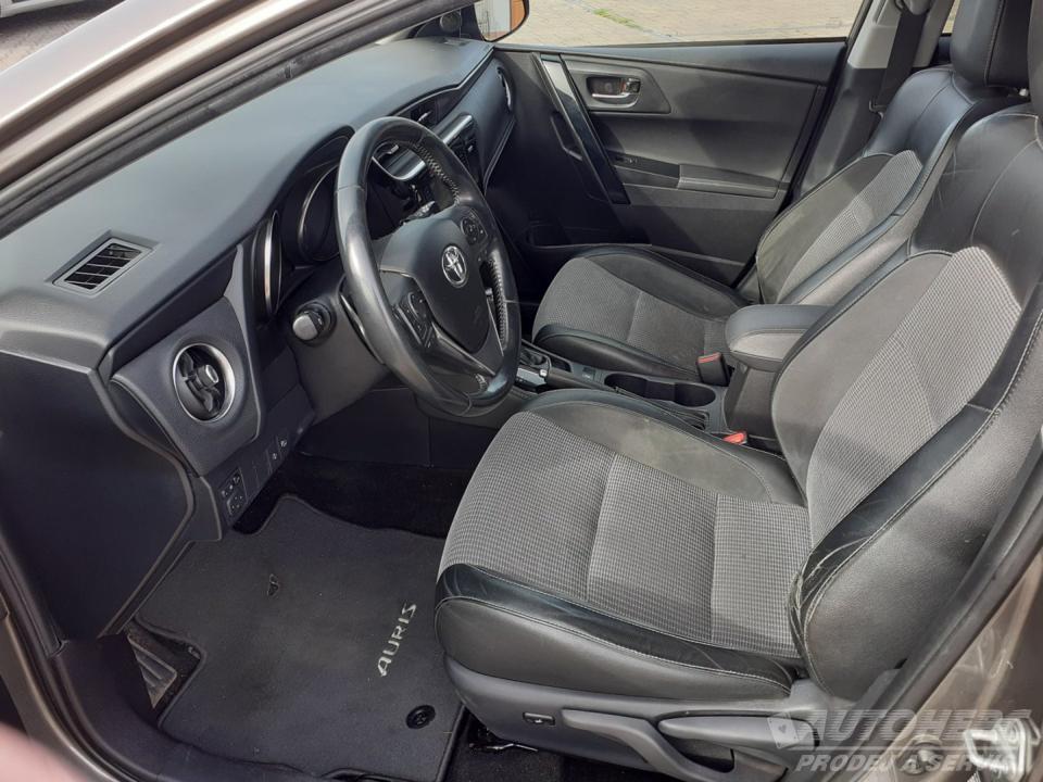 Toyota Auris 1.6 i Valvematic  AUTOMAT