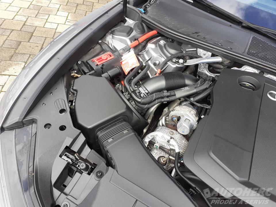 Audi A6 Avant 2.0 TDi Quattro