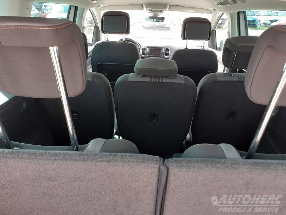 Volkswagen Sharan 2.0 TDI 4X4 DSG 7 MÍST.