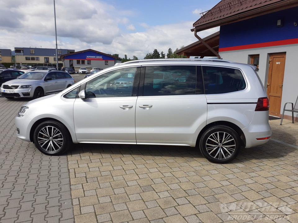 Volkswagen Sharan 2.0 TDI 4X4 DSG 7 MÍST.