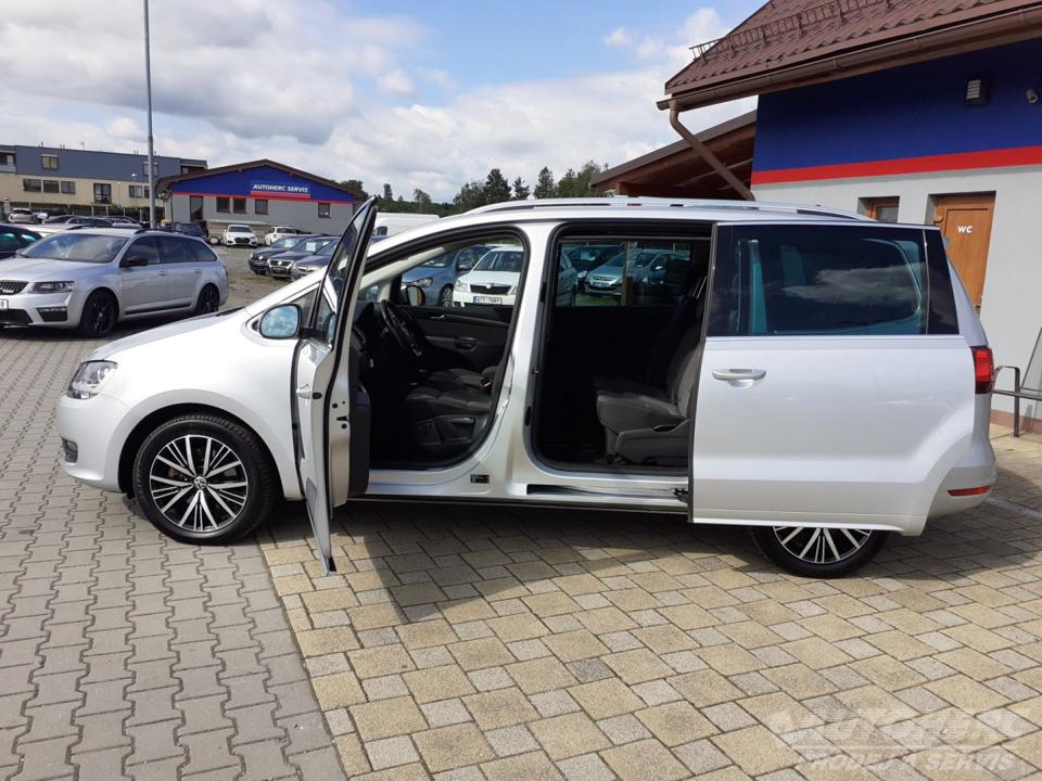 Volkswagen Sharan 2.0 TDI 4X4 DSG 7 MÍST.
